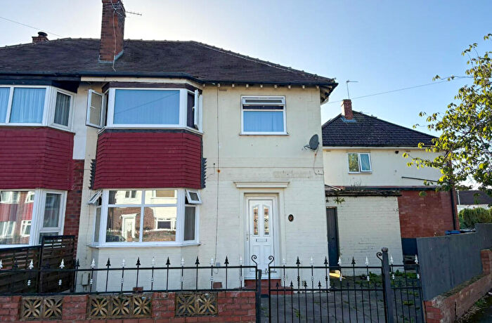 3 Bedroom Semi-Detached House For Sale In Daresbury Close, Adswood, Stockport, SK3