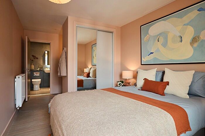 3 Bedroom Apartment To Rent In Candleriggs, Trongate, Glasgow, G1