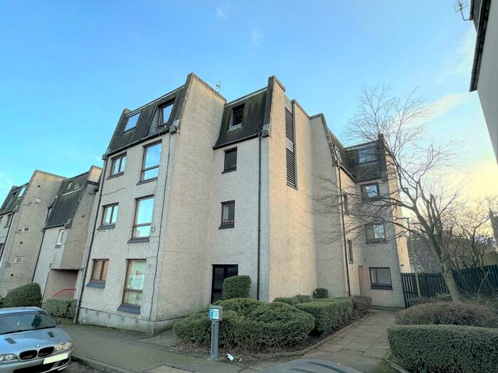 1 Bedroom Flat To Rent In Hill Street, Dundee, DD3