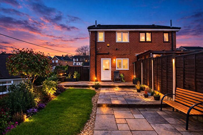 2 Bedroom Semi Detached House For Sale In Full View, Blackburn, BB2