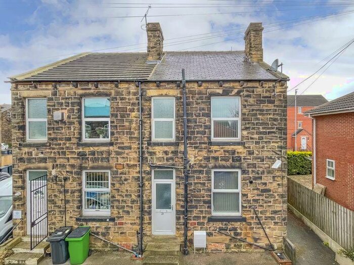 1 Bedroom End Of Terrace House To Rent In Bridge Street, Morley, LS27