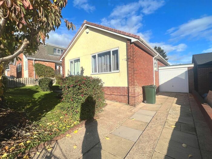 3 Bedroom Detached Bungalow To Rent In Long Causeway, Monk Bretton, Barnsley, S71