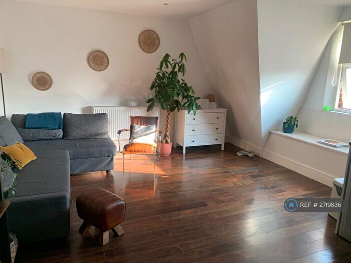 1 Bedroom Flat To Rent In Devonshire House, London, N8