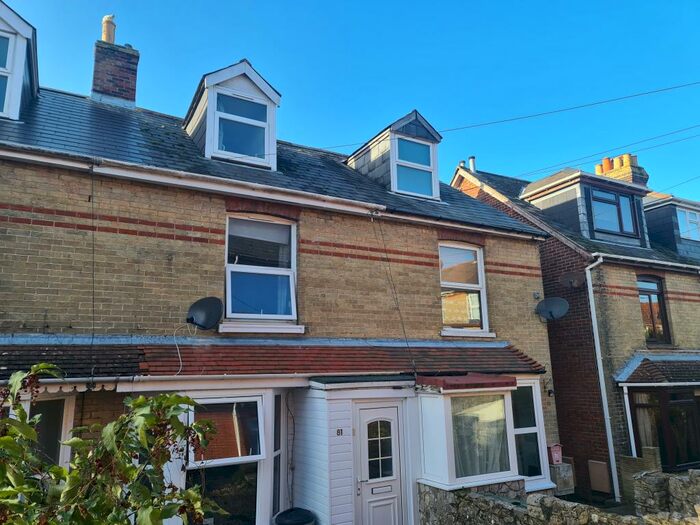 3 Bedroom Cottage To Rent In Grange Road, East Cowes, PO32