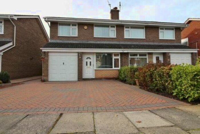 3 Bedroom Property To Rent In Sawdon Avenue, Southport PR8