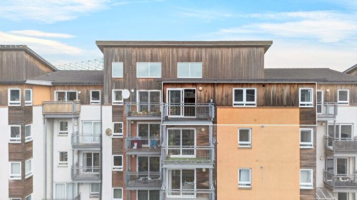 2 Bedroom Flat For Sale In Albion Gardens, Leith, Edinburgh, EH7