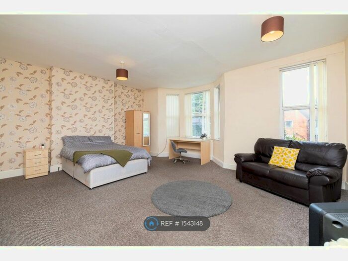 6 Bedroom Terraced House To Rent In Tachbrook Road, Leamington Spa, CV31