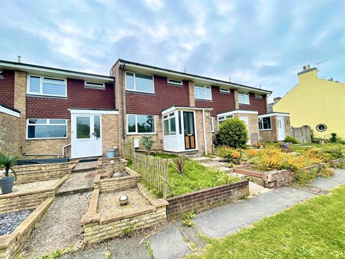 3 Bedroom Terraced House For Sale In Firle Terrace, South Heighton, Newhaven, BN9