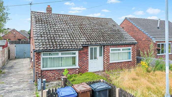 2 Bedroom Detached Bungalow For Sale In Elaine Close, Ashton-In-Makerfield, WN4