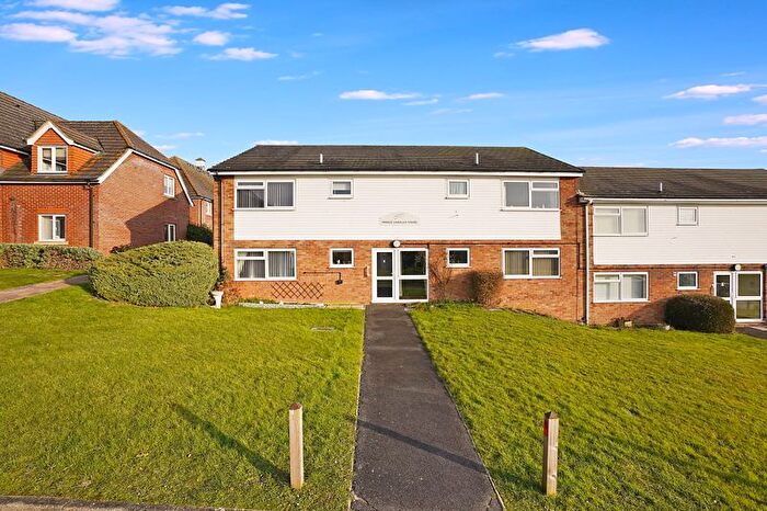 1 Bedroom Property For Sale In Prince Charles Avenue, South Darenth, DA4