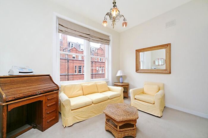 1 Bedroom Flat To Rent In Egerton Gardens, London, SW3