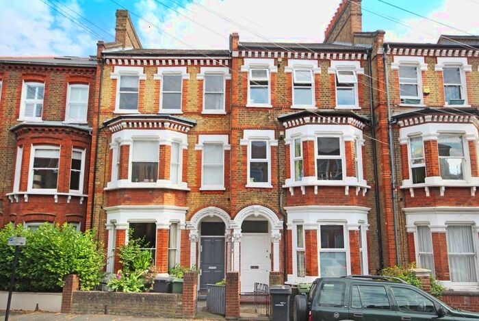 2 Bedroom Flat To Rent In Kendoa Road, London SW4