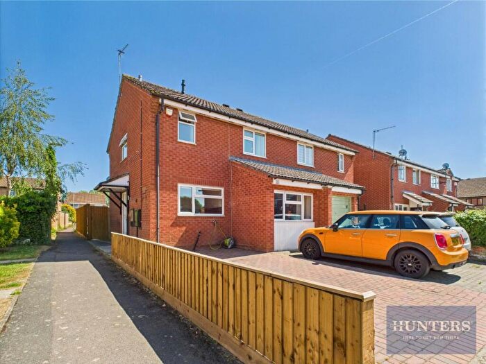 3 Bedroom Semi-Detached House For Sale In Calverley Mews, Up Hatherley, Cheltenham, GL51