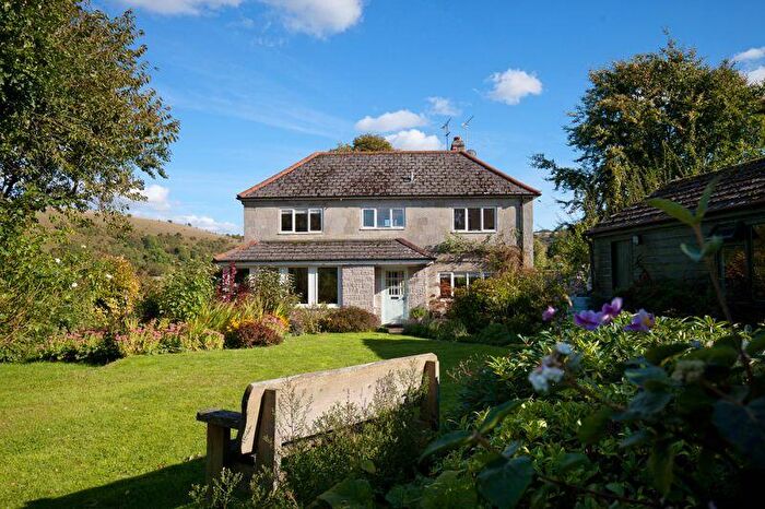 3 Bedroom Semi-Detached House For Sale In White Pit Lane, East Melbury, SP7