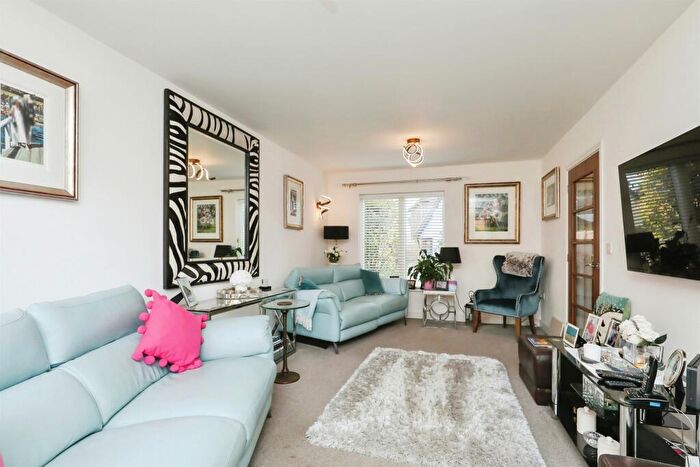 3 Bedroom Detached House For Sale In Blaxter Way, Norwich, NR7