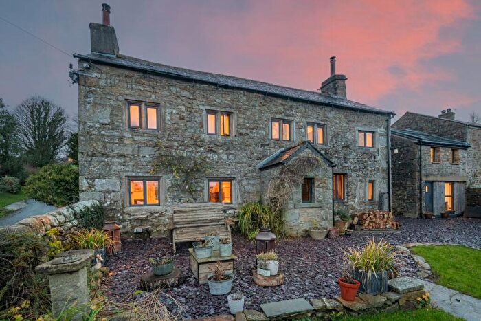 4 Bedroom Detached House For Sale In Aughton Old Hall, Aughton, Lancaster, LA2