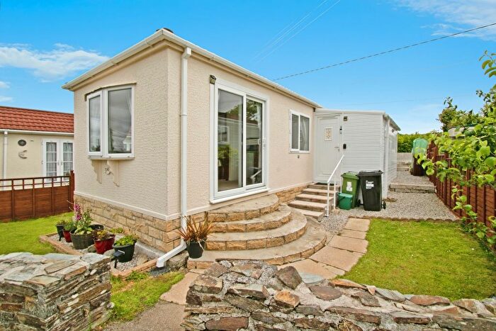 2 Bedroom Property For Sale In Mawgan, Helston, Cornwall, TR12