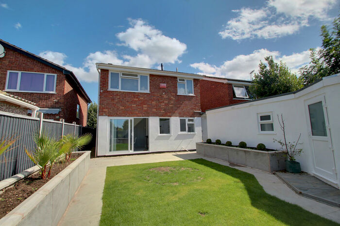 4 Bedroom Detached House To Rent In Arreton Close, Leicester, LE2