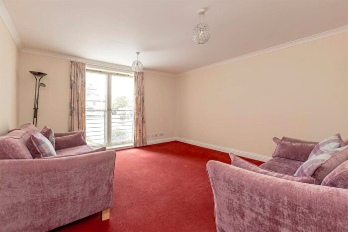 2 Bedroom Flat For Sale In Comely Bank, Comely Bank, Edinburgh, EH4