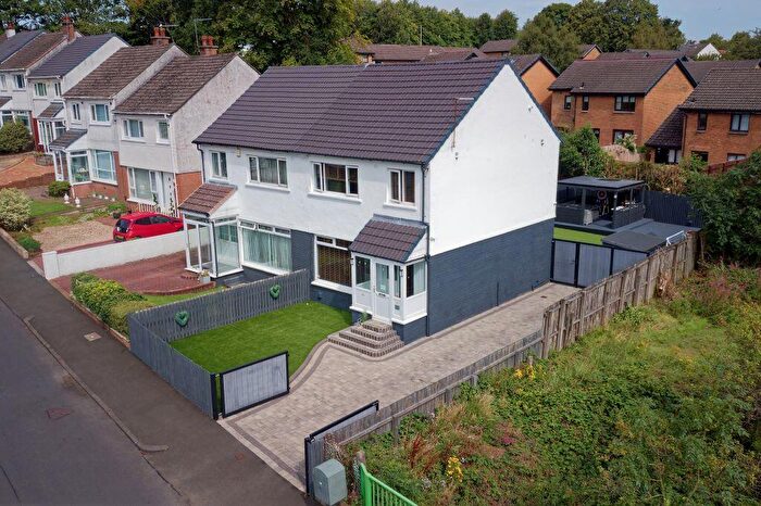 3 Bedroom Semi-Detached House For Sale In Tantallon Drive, Paisley, PA2