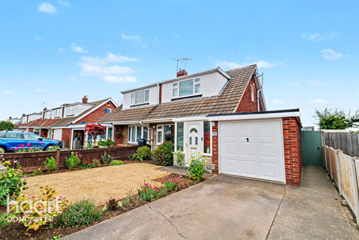 3 Bedroom Semi-Detached House For Sale In Clifton Drive, Sprotbrough, Doncaster, DN5