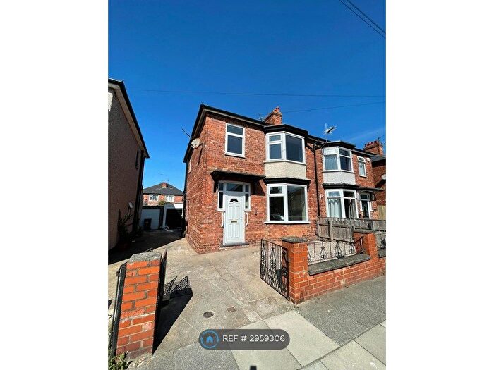 3 Bedroom Semi Detached House To Rent In Park Lane, Darlington, DL1