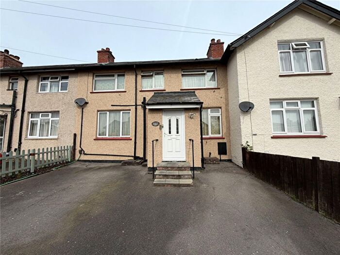 2 Bedroom Terraced House For Sale In Allden Avenue, Aldershot, Hampshire, GU12
