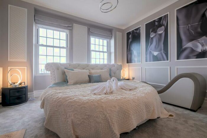 1 Bedroom Flat To Rent In Cumberland Court, Brighton, BN1