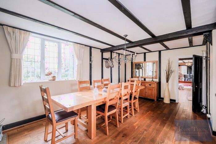 4 Bedroom Detached House For Sale In New Road, Lambourne End, Romford, RM4