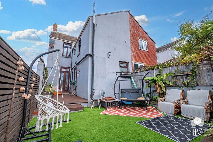 1 Bedroom Flat For Sale In Abbotsbury Road, Weymouth, DT4