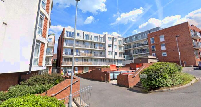 1 Bedroom Flat To Rent In Mercian Lodge, East Finchley, N2