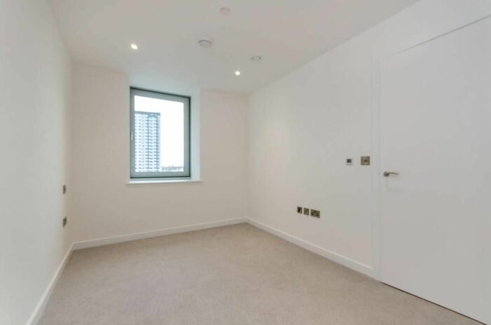 2 Bedroom Flat To Rent In Bronze Building, Wandsworth, London, SW18