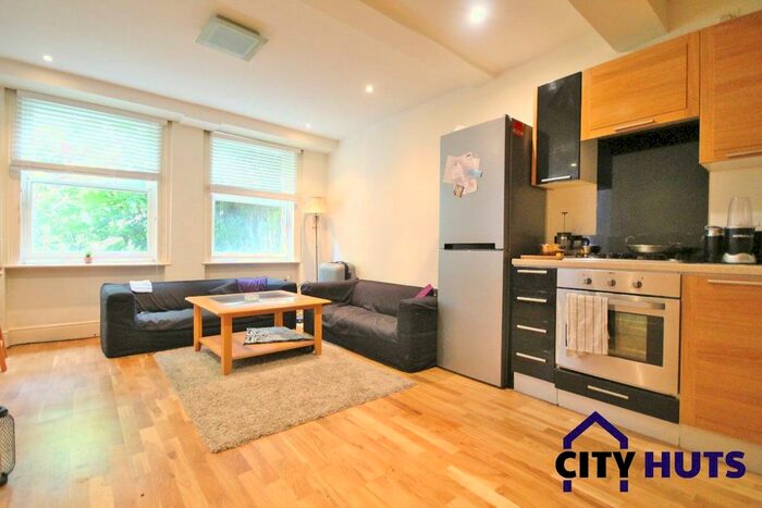 3 Bedroom Flat To Rent In Freegrove Road, Caledonian Road, N7
