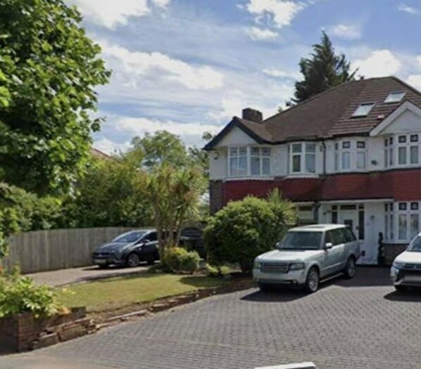 5 Bedroom Semi-Detached House To Rent In Sidcup Road, London, SE9