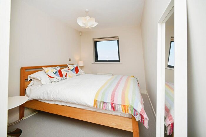 2 Bedroom Apartment For Sale In West Quay, Newhaven, BN9