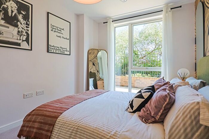 1 Bedroom Flat For Sale In The Fairway, Harrow, HA0