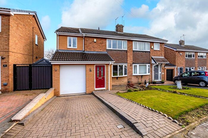 3 Bedroom Semi-Detached House For Sale In Silverstone Avenue, Cudworth, Barnsley, S72