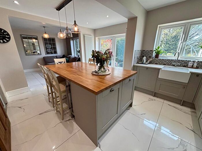 4 Bedroom Semi-Detached House For Sale In Fallibroome Road, Macclesfield, SK10