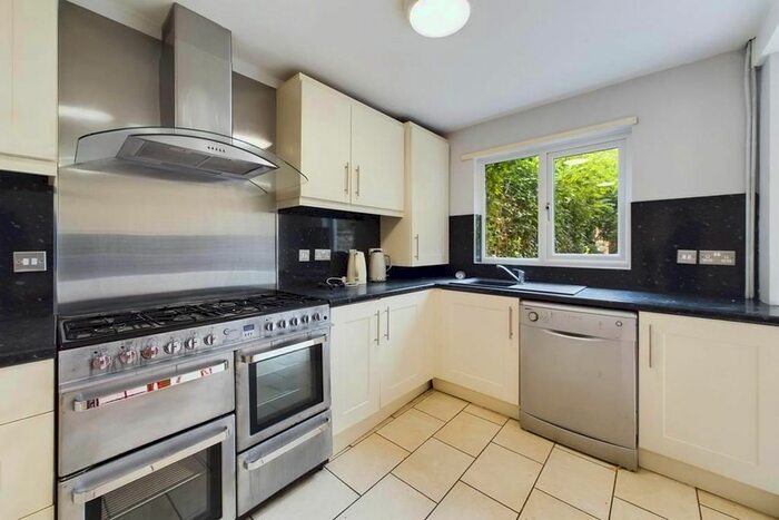 5 Bedroom Town House To Rent In Ranelagh Gardens, Shirley, Southampton, SO15