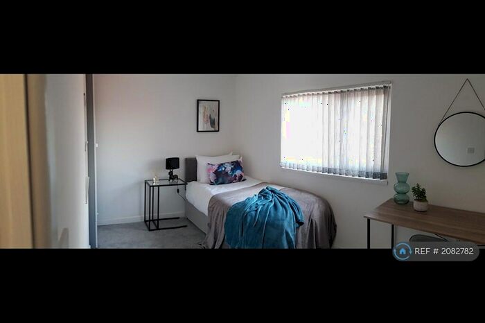 4 Bedroom Terraced House To Rent In Needham Road, Liverpool, L7