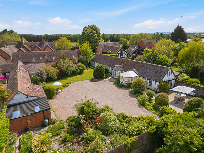 5 Bedroom Property For Sale In Kings Lane, Broom, Alcester, B50