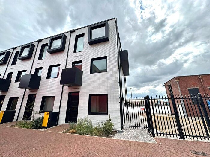 3 Bedroom Property To Rent In Redbridge Quay, Birkenhead, CH41