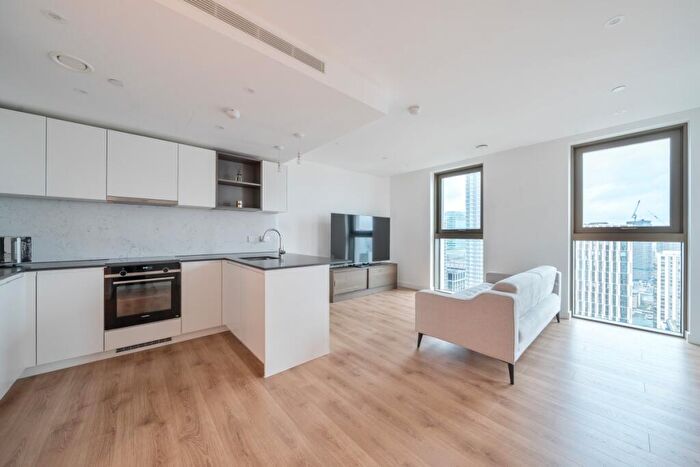 1 Bedroom Flat For Sale In One Thames Quay Marsh Wall, E14