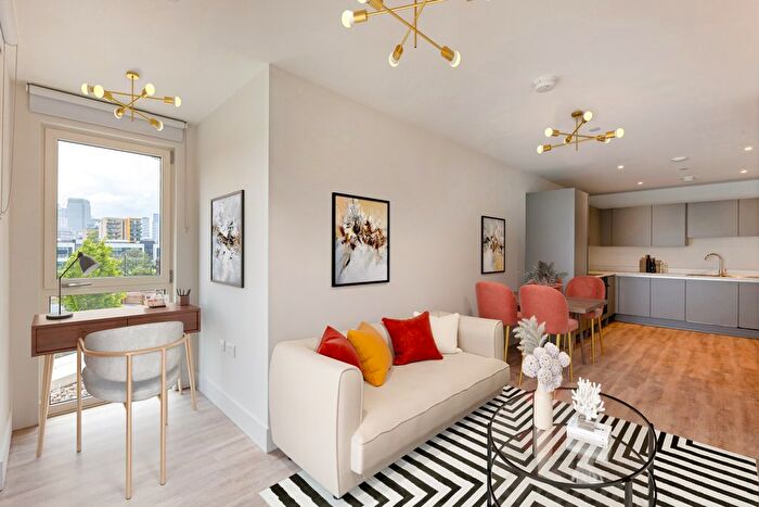 1 Bedroom Flat For Sale In Lavender Way, London, E3