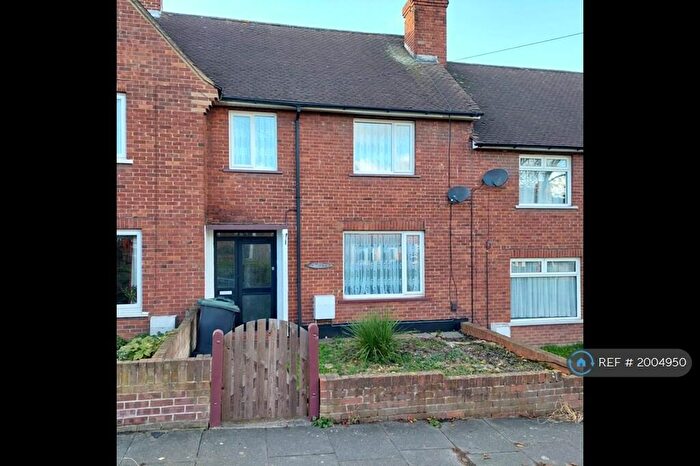 3 Bedroom Terraced House To Rent In Wilkinson Close, Dartford, DA1