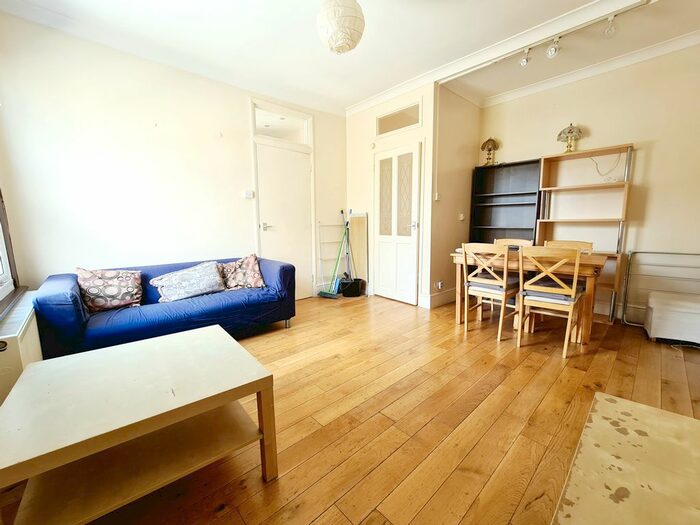 2 Bedroom Flat To Rent In Mortimer Road, Islington, N1