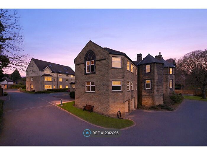 2 Bedroom Flat To Rent In The Strone, Bradford, BD10