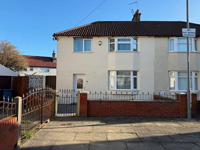 3 Bedroom Semi Detached House For Sale In Graylands Place, Liverpool, L4