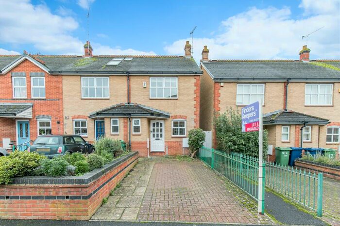 2 Bedroom Terraced House To Rent In Cave Street, St Clements, OX4