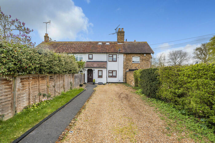 3 Bedroom Terraced House For Sale In Station Road, Hertford, SG14